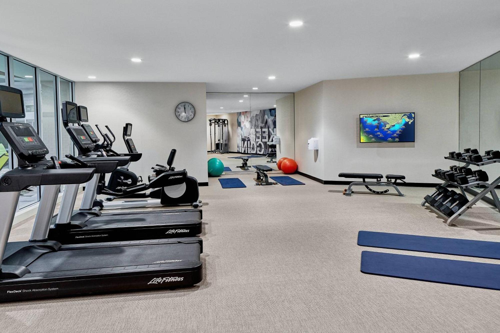 Springhill Suites By Marriott Роанок Экстерьер фото